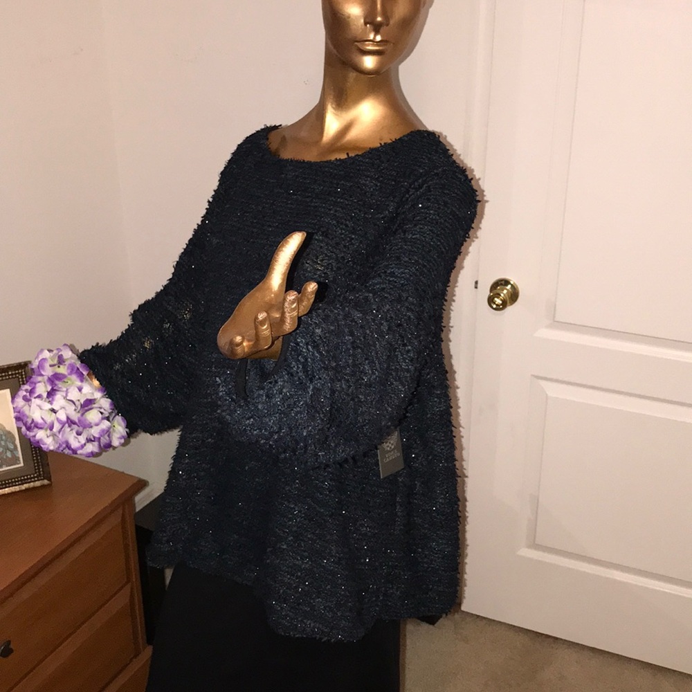 VINCE CAMUTO Sweater - Picture 4 of 7